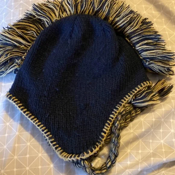 Men’s Brewers winter hat! - Picture 3 of 4